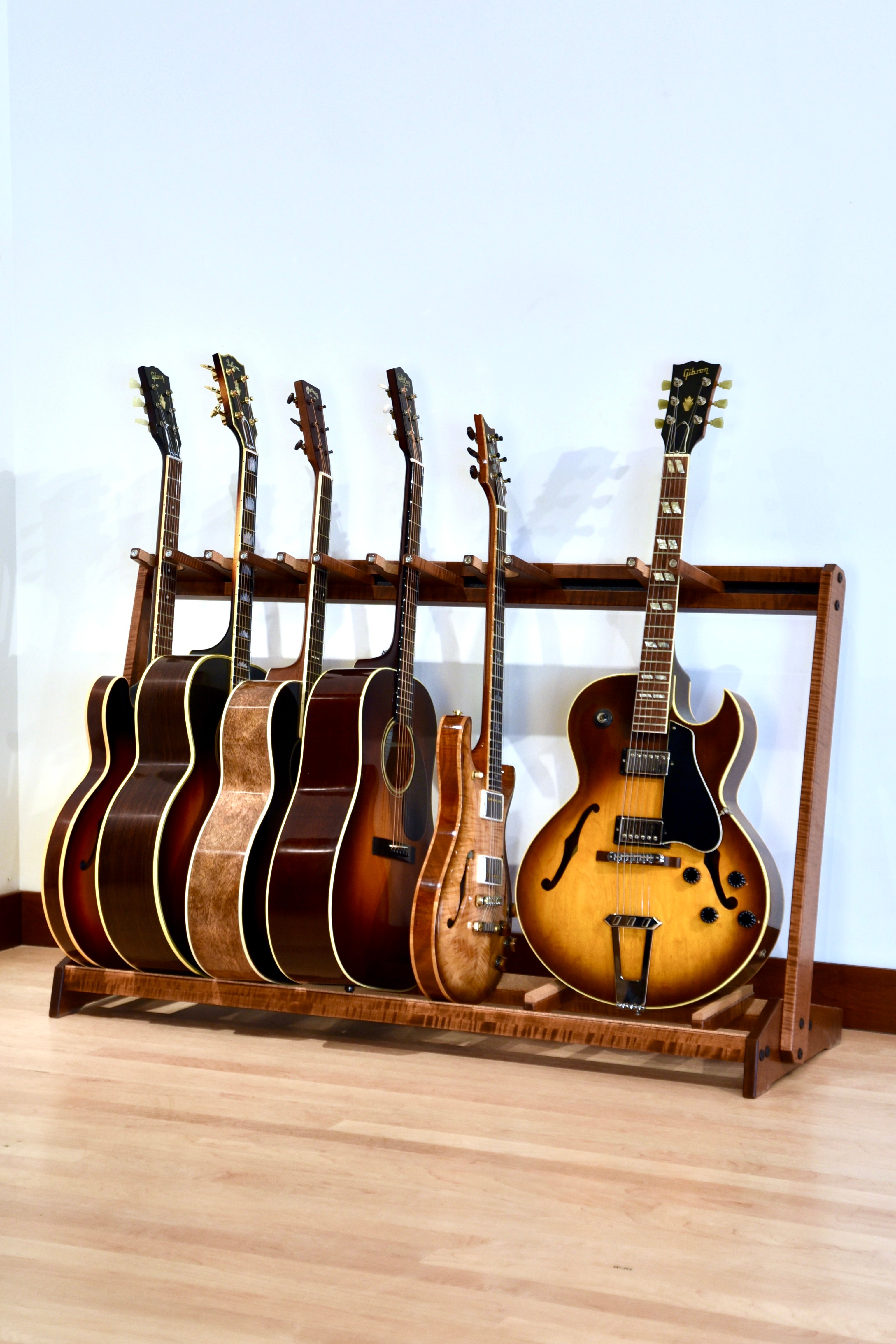 Acoustic Remedy Cases Traditional StringRack - Flamed Maple - Boston